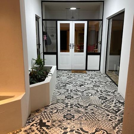 Swakopmund Private Room In Family Home Экстерьер фото